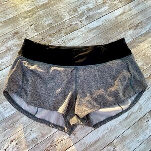 Lululemon Speed Up Short Grey 2.5” Low Rise W6